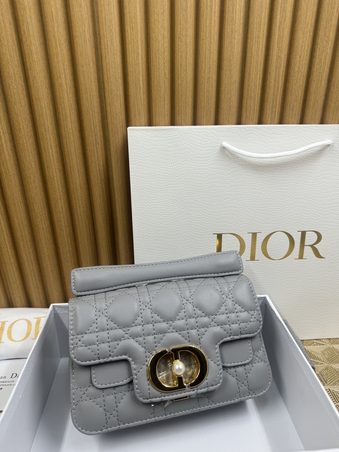 พร้อมส่ง 6 สี Mini Dior Jolie Top Handle Bag 20cm กระเป๋าสะพาย เกรดออริ สลับแท้ 1:1 ใช้ต่างประเทศได้