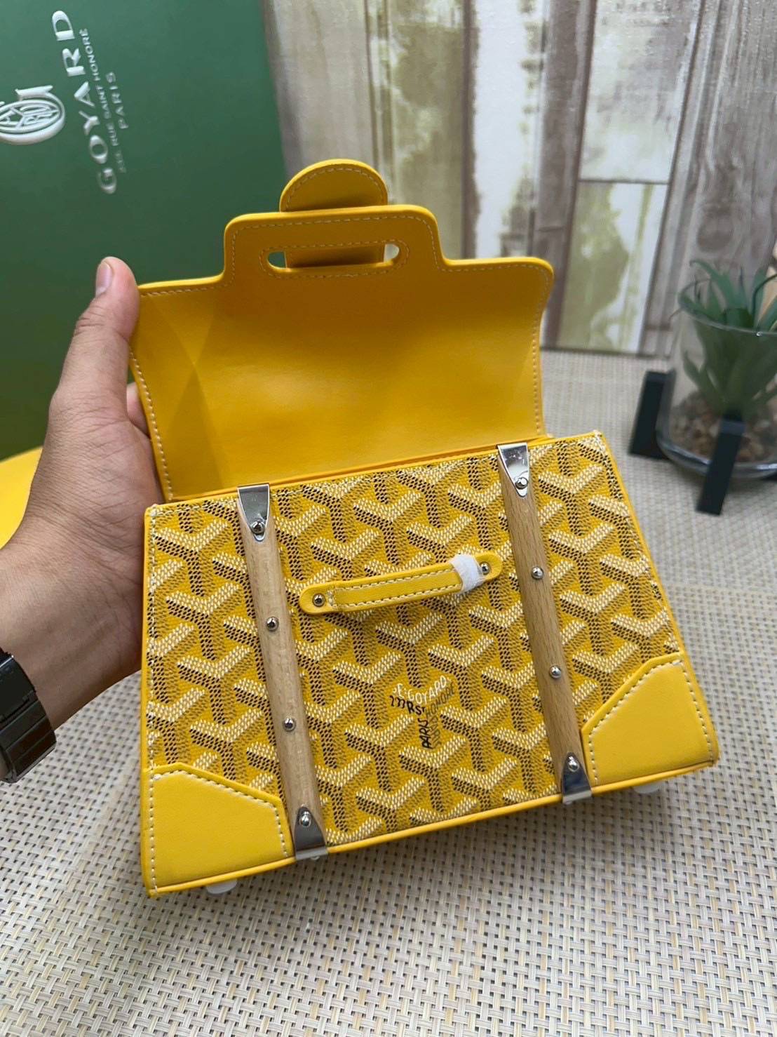 10 สี ORI หนังแท้ | GOYARD Saïgon Souple Mini Bag 20cm กระเป๋าถือ/สะพายดีไซน์หูจับไม้เป็นเอกลักษณ์ที่สวยหรูหราสง่างาม