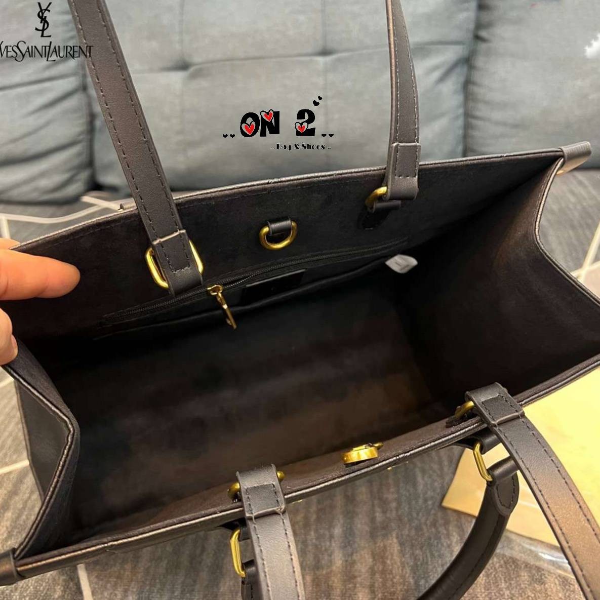 YSL Shopping Bag / YSL TOTE BAG กระเป๋าถือทรงช็อปปิ้งงานสวยอยู่ทรง หนังลายตารางหน้าโลโก้โดดเด่นอะไหล่สีทองสวยหรู