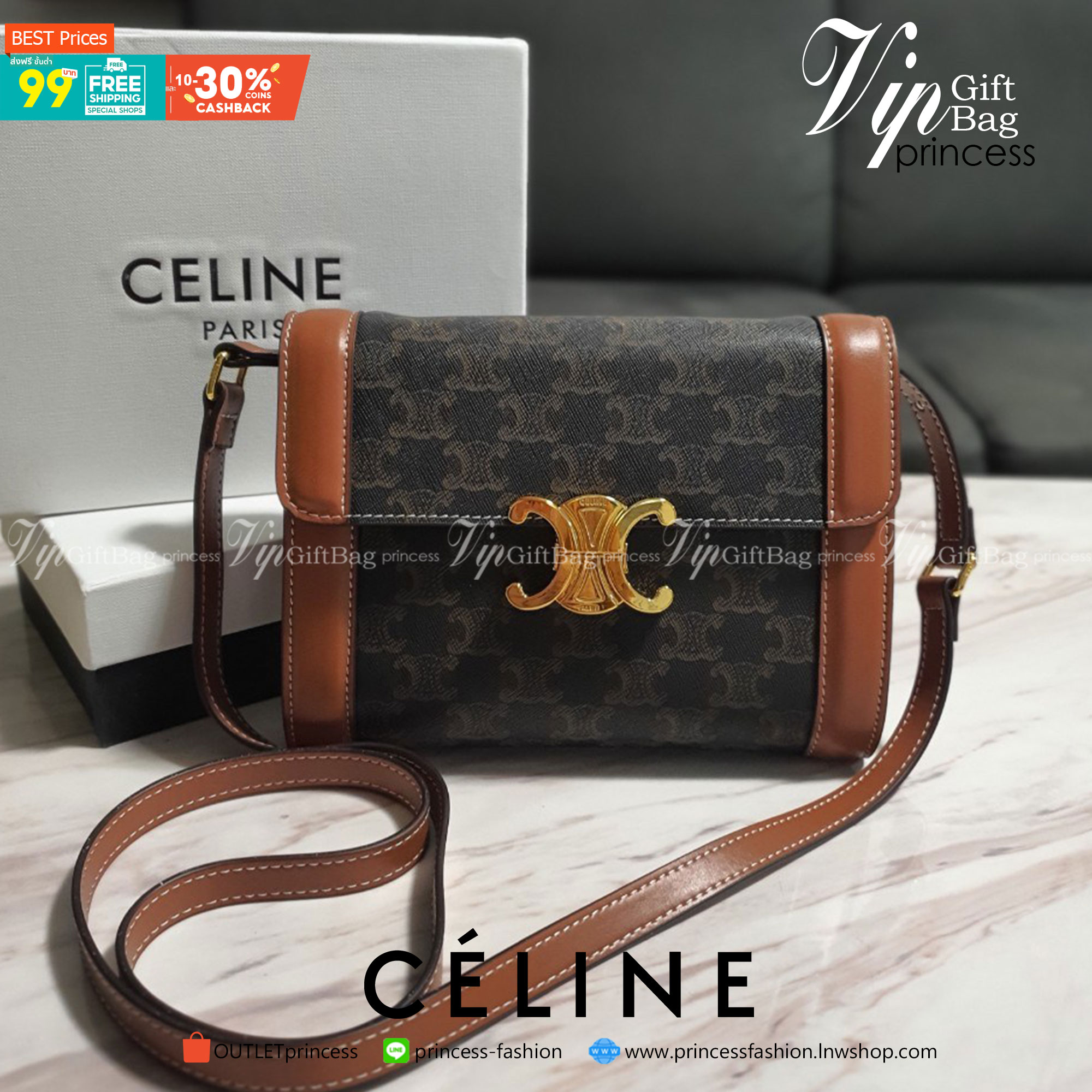 CELINE WOC BAG VIP GIFT WITH PURCHASE (GWP) พรีเมี่ยมกิ๊ฟ Limited Edition จาก PERFUME DUTYFREE COUNTER กระเป๋าทรง CROSSBODY วัสดุหนังทั้งใบตกแต่งขอบสีน้ำตาล ด้านในเปิดปิดด้วยปุ่มบีบโลโก้แบรนด์ มีช่องของโล่งกว้าง พร้อมช่องซิปอีกช่อง มาพร้อมสายสะพายหนังถอดแ