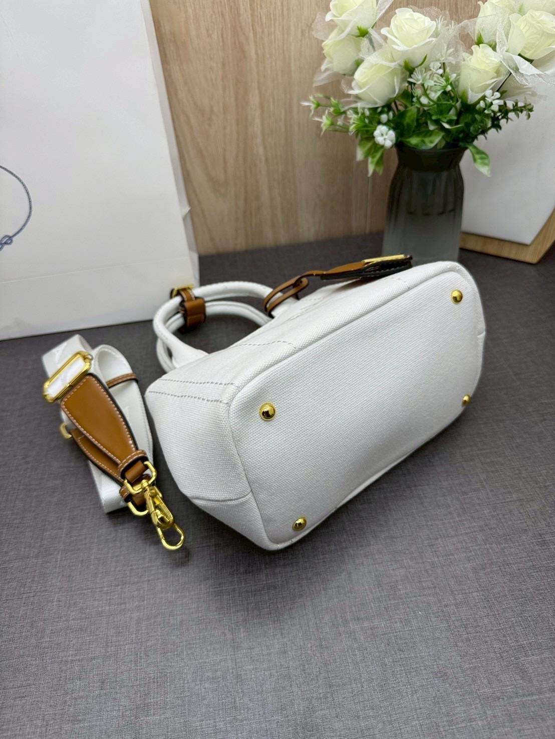 ORI หนังแท้ | Prada Jardinière linen blend mini-bag / Prada Tote Bag กระเป๋าทรงโท้ทใบเล็กน่ารัก ผ้าลินินผสม มาพร้อมดีไซน์ทันสมัย