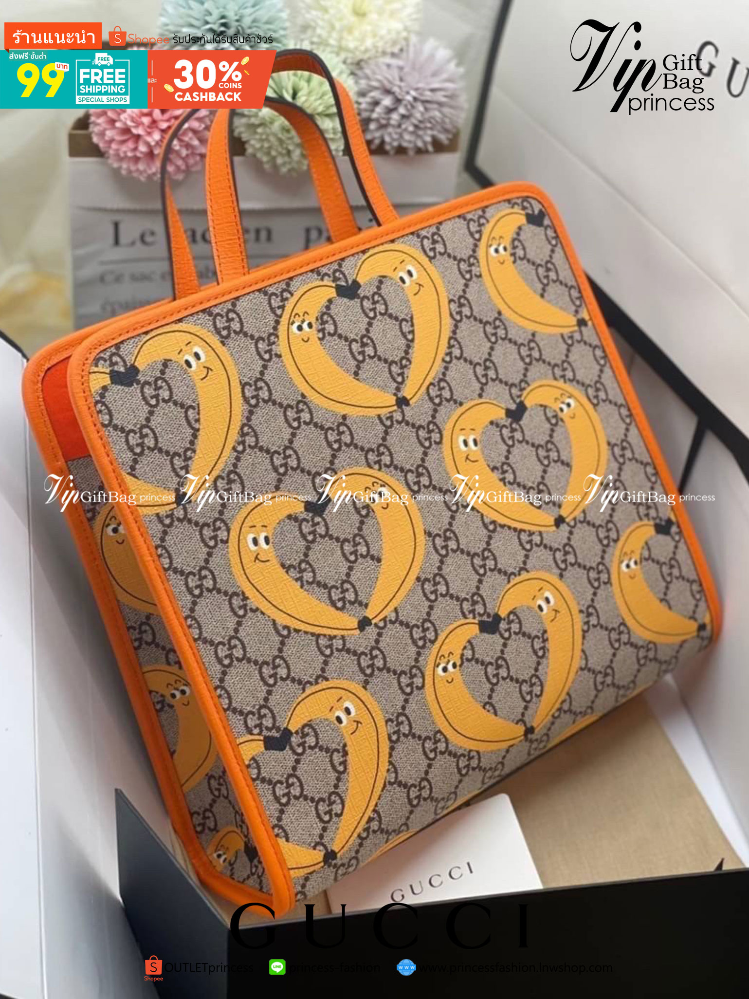Ori GUCCI Children's tote bag GG kids ที่สุดของความน่ารัก ลิมิเต็ดแบบไม่มีเอาท์ สาวๆสายหวานไม่ควรพลาดด้วยประการทั้งปวงเลยค่าา หนังแท้เกรดดีที่สุด พิมพ์ลายแบรนด์รอบใบเทคเจอร์สวยอยู่ทรง ภายในมีโลโก้กว้างและจุสุดๆใส่สัมภาระได้เยอะ ภาพถ่ายจ