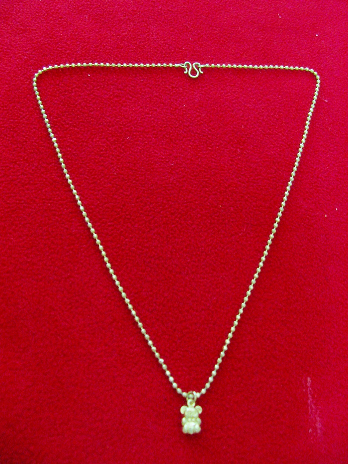 สินค้าหมดค่ะ สร้อยคอผู้หญิงทำจากเหรียญ25,50ส.ต.พร้อมจี้รูปหมีน้อยค่ะ