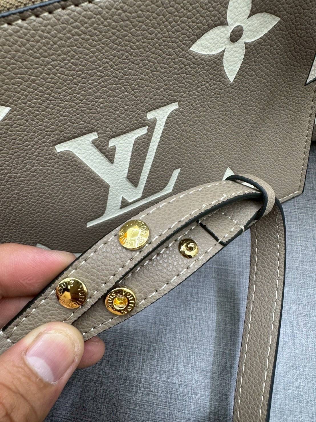 ORI หนังแท้ | LV NeoNoe MM Bucket bag Monogram Flower กระเป๋าสะพายทรงบัคเก็ต ลาย Monogram Flower โดดเด่นเพิ่มสไตล์ มีเสน่ห์ชวนหลงใหล