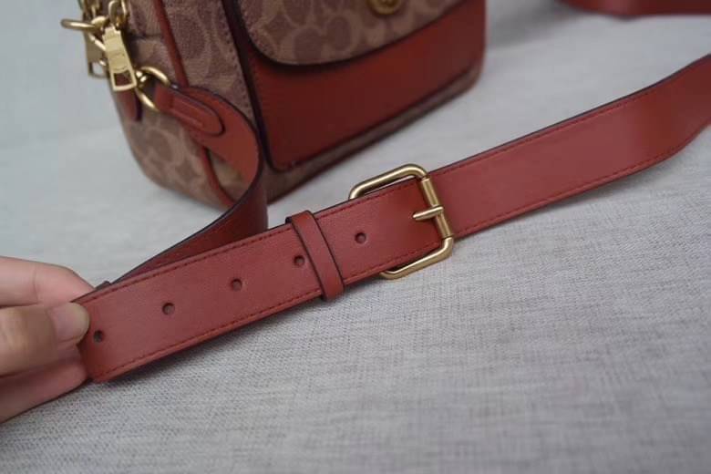 ของแท้ 💯% Coach Cassie Camera Bag In Signature Canvas