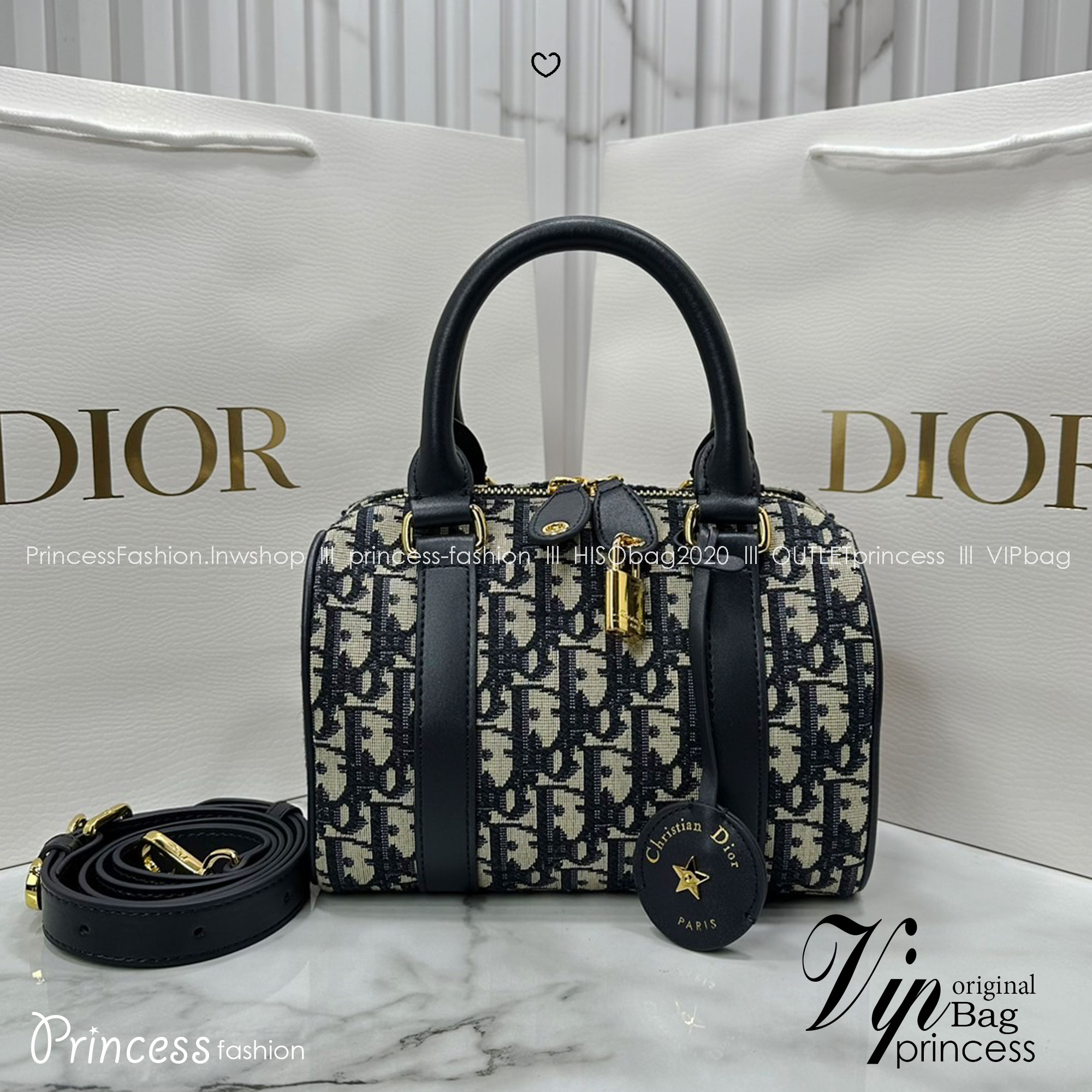 DIOR Groove 20 Bag / Dior Keepall Macrocannage Leather / Oblique Jacquard กระเป๋าสะพายทรงบอสตัน Keepall ทันสมัยและสง่างาม ใช้งานได้ทั้งแบบสะพายไหล่หรือสะพายแบบครอสบอดี้ เหมาะเป็นไอเทมคู่ใจในชีวิตประจำวัน เกรดออริ 1:1