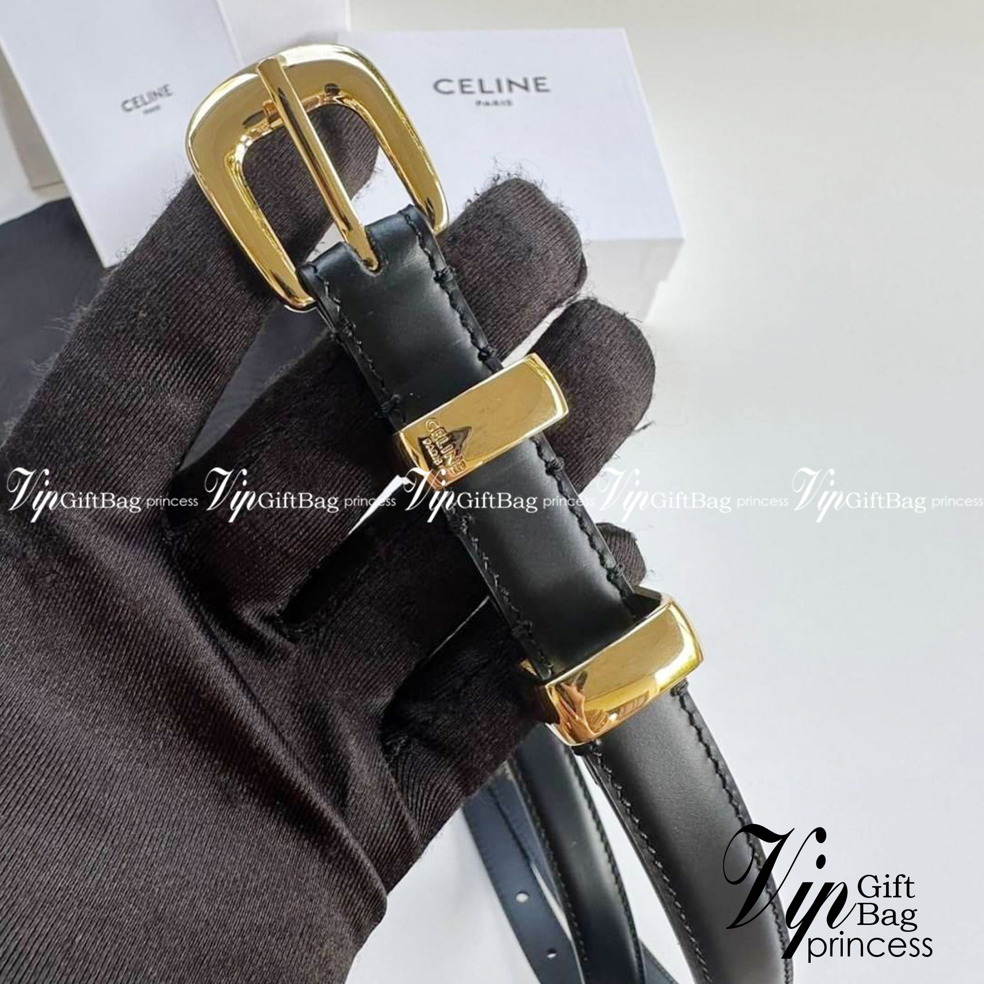 CELINE BELT 20MM ออริจินอลเกรด 1:1 หนังแท้ ปั้มโลโก้คมชัด สายปรับระดับได้ ดีไซน์เรียบหรูเข้ากับทุกลุ๊ค สินค้ามาพร้อม Original Package มีการ์ด ถุงผ้ากันฝุ่น ถุงกระดาษแบรนด์ กล่องแบรนด์ ครบชุดไอเท็มนี้แนะนำ ห้ามพลาดค่ะ!