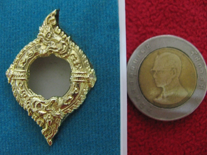 สินค้าหมดค่ะ นาคบาศมหาโชคโภคทรัพย์ เนื้อทองทิพย์ รุ่นมหาเศรษฐี ปี60 พร้อมกล่องเดิมและใบคาถาค่ะ