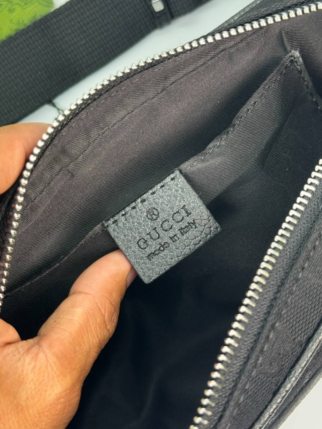 ORI หนังแท้ | GUCCI GG Canvas Belt Bag Black กระเป๋าคาดอก คาดเอว ดีไซน์วินเทจ โทนสีดำสุดคลาสสิก