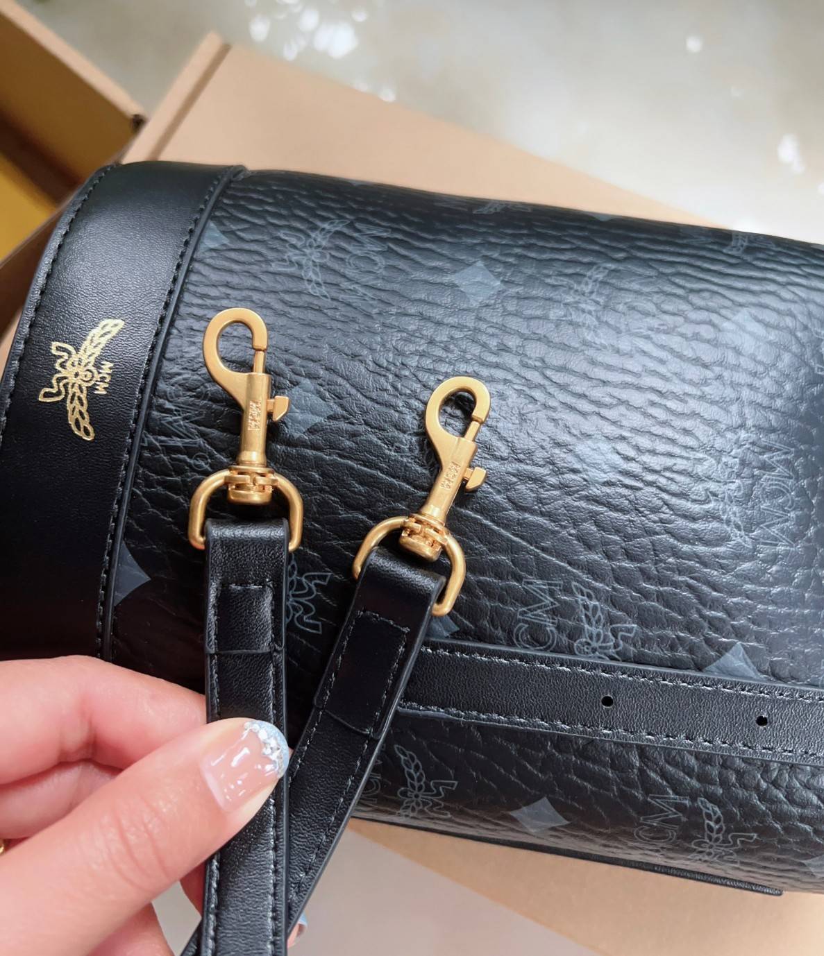 M.C.M AREN BUCKET TOTE IN VISETOS กระเป๋าทรงบัคเก็ต ขนาดกำลังสวย ไอเท็มใหม่ เกรดท็อปออริ 1:1 สลับแท้