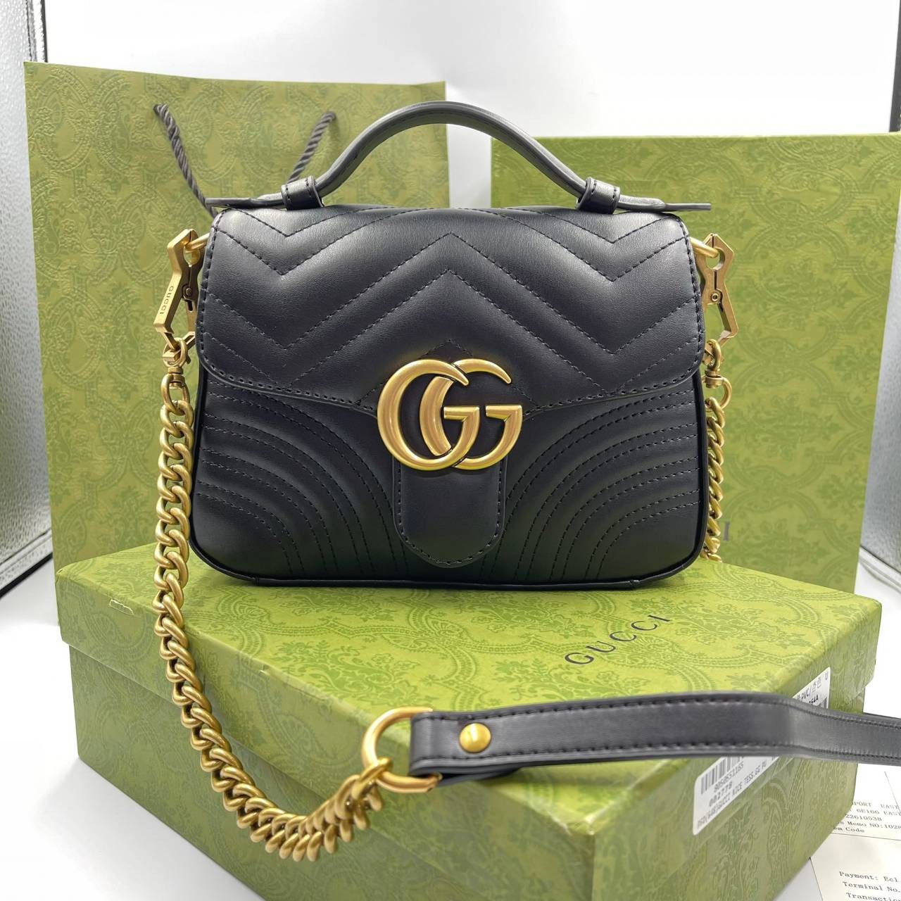 หนังแท้ GUCCI GG Marmont Mini Shoulder Bag / GG MARMONT MINI LEATHER พร้อมส่งที่ไทย งานหนังแท้ทั้งใบ สีดำคลาสสิก ใช้ได้ทุกโอกาส เป็นสีที่เข้าได้รับทุกชุด ทุกไลฟสไตส์ ภาพสินค้าถ่ายจากงานขายจริง ใช้งานต่างประเทศได้