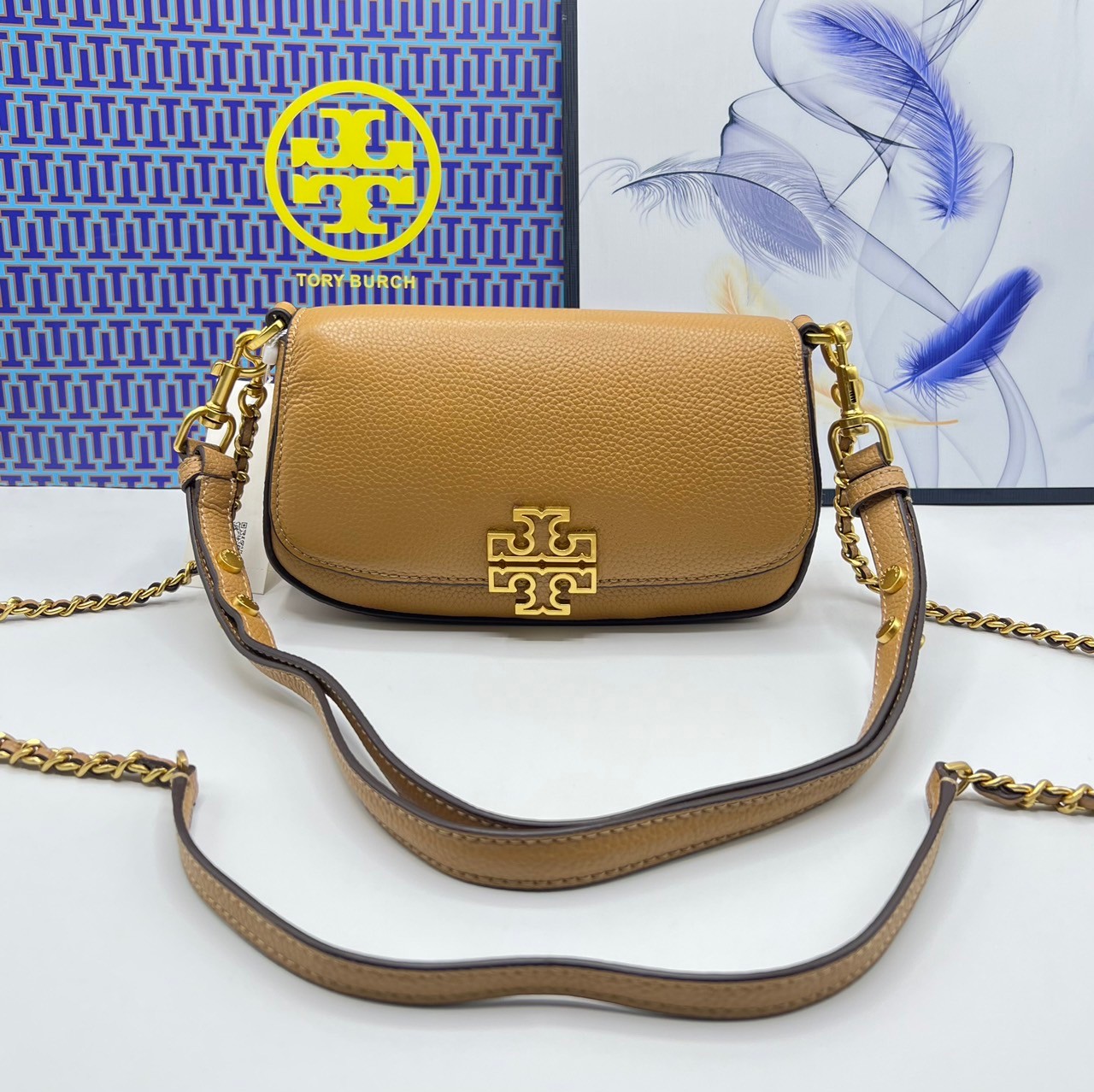 Tory Burch Britten Convertible Crossbody Bag กระเป๋าสะพายดีไซน์เรียบหรู เกรดออริ สลับแท้ 1:1 ใช้งานต่างประเทศได้