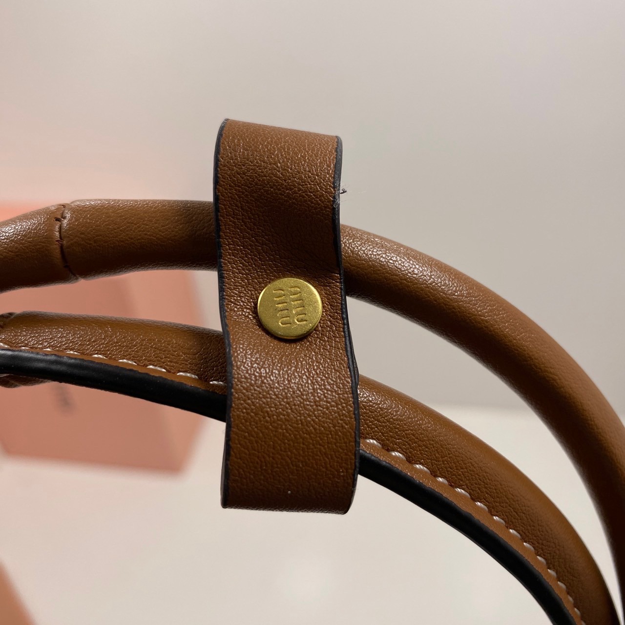 MIU MIU IVY TOTE BAG LARGE 34cm กระเป๋าถือ/สะพายทรงโท้ทใบใหญ่ คิ้วท์สุด จุของได้เยอะ เกรดออริ 1:1 ใช้งานต่างประเทศได้