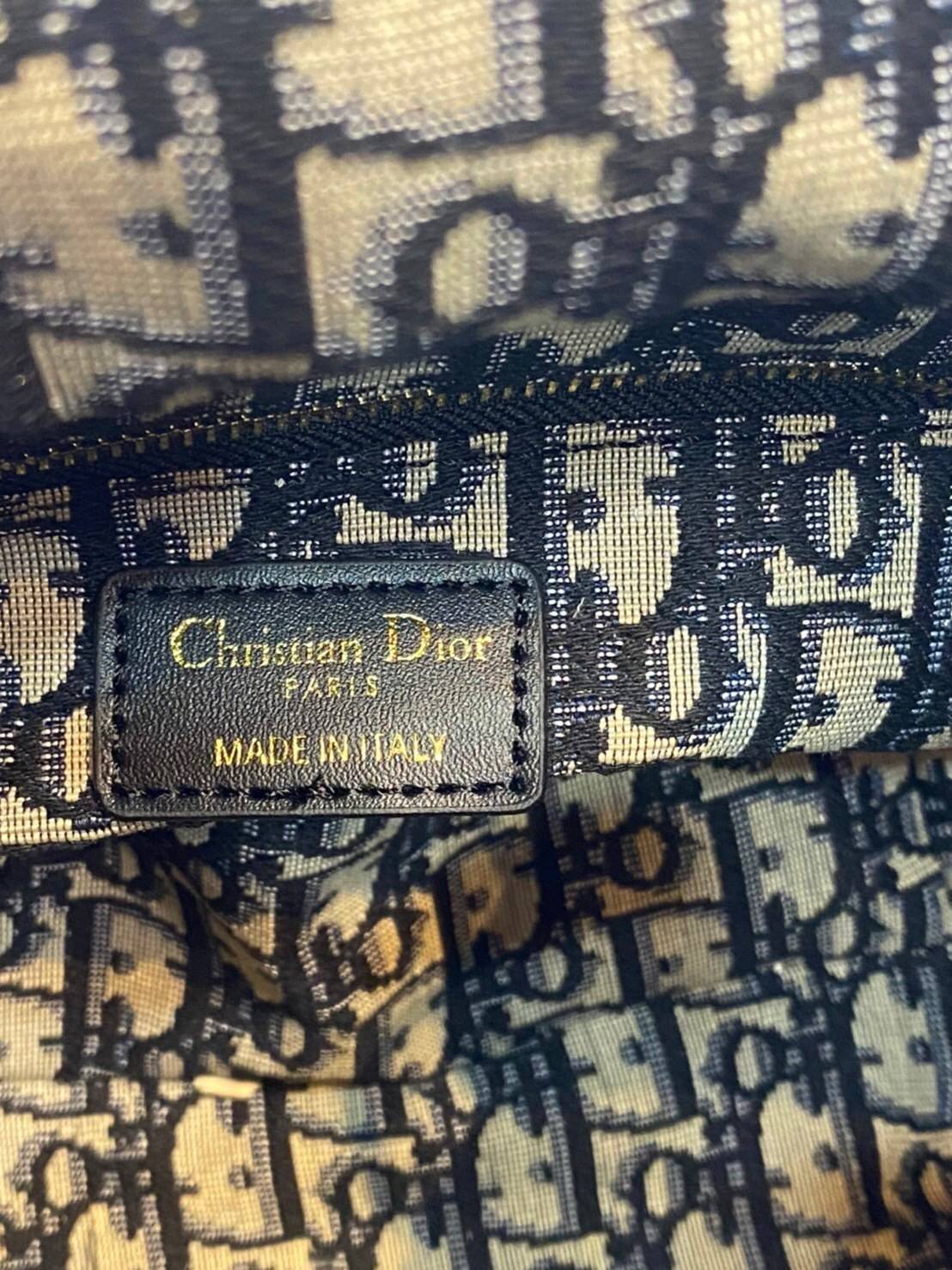 Medium Lady Dior Bag Natural Wicker and Dior Oblique Jacquard [Blue/Latte] เสน่ห์ที่สง่างาม พร้อมส่งที่ไทย ภาพสินค้าถ่ายจากงานขายจริง ใช้งานต่างประเทศได้ค่ะ