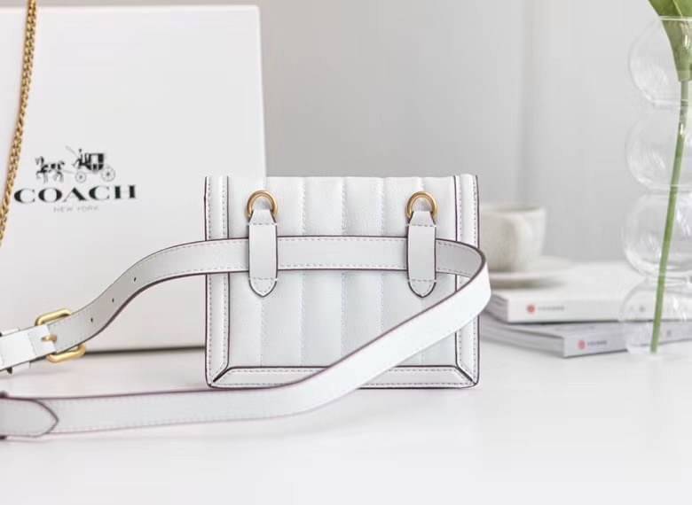 ของแท้ 💯% Coach Hutton Belt Bag In Colorblock ใช้งานได้หลากหลาย สะพายและคาดเอว งานหนังแท้ เก๋มากค่า