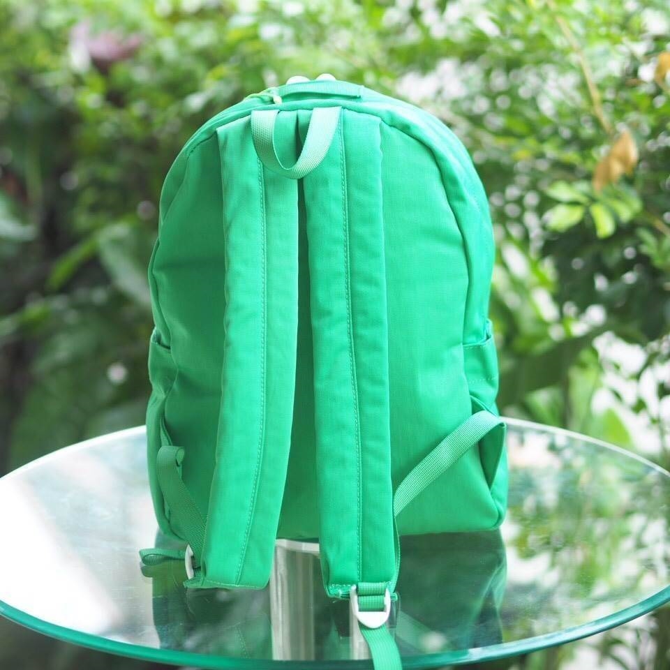 Cilocala backpack Size S กระเป๋าแบ็คแพ็คสีหวานที่ฮิตกันอย่างมากในหมู่วัยรุ่นญี่ปุ่นและฮ่องกง ด้วยสีหวานๆ โทนพาสเทล ดีไซน์น่ารัก ทันสมัย สำหรับสาวๆ ที่ชอบเก็บของกระจุกกระจิก เพราะมีช่องด้านในเป็นแยกเป็นสัดส่วน จะสะพายไปเรียนหรือแบ็คแพ็คไปเที่ยวได้หมดเลยค่า