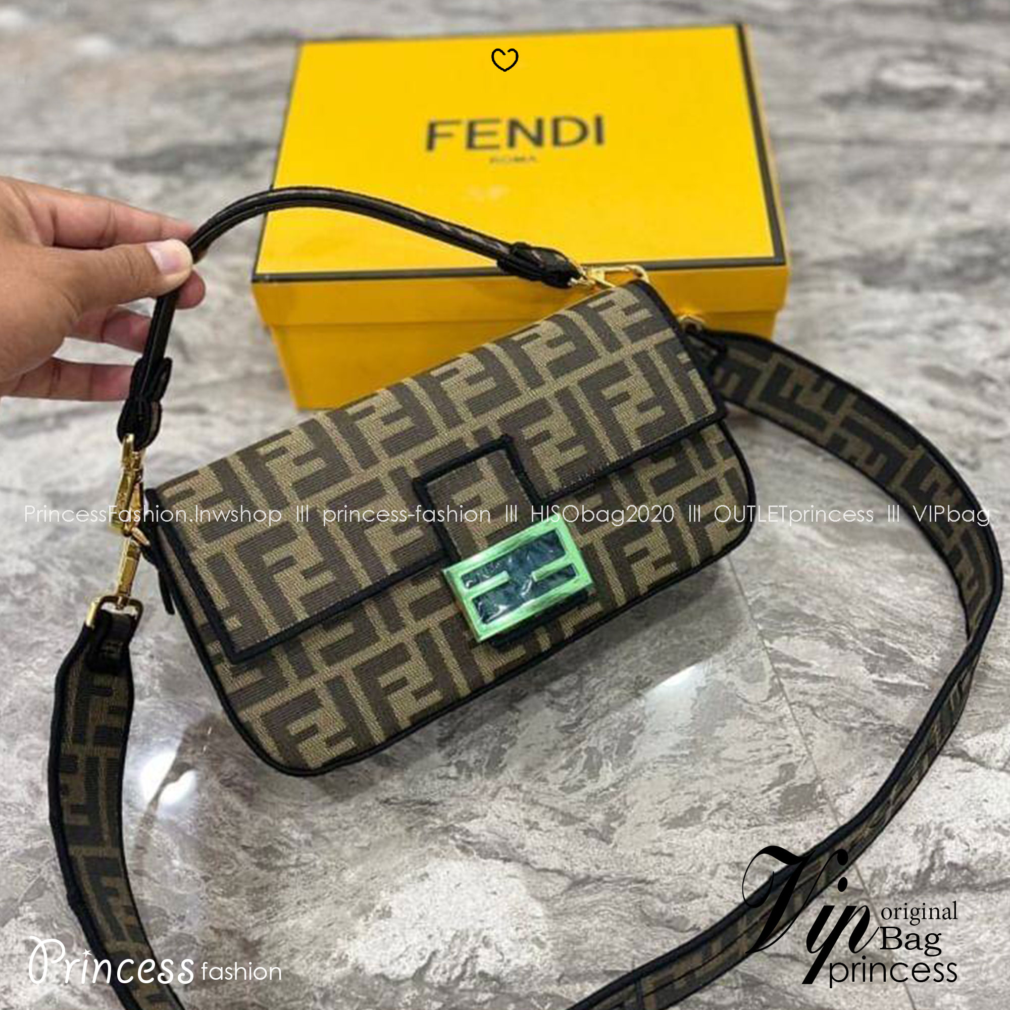 FENDI Baguette Brown FF jacquard fabric bag กระเป๋าสะพายทอลายโมโนแกรม อะไหล่สีทองหรูหรา ถอดสายถือเป็นคลัชได้สุดคุ้ม