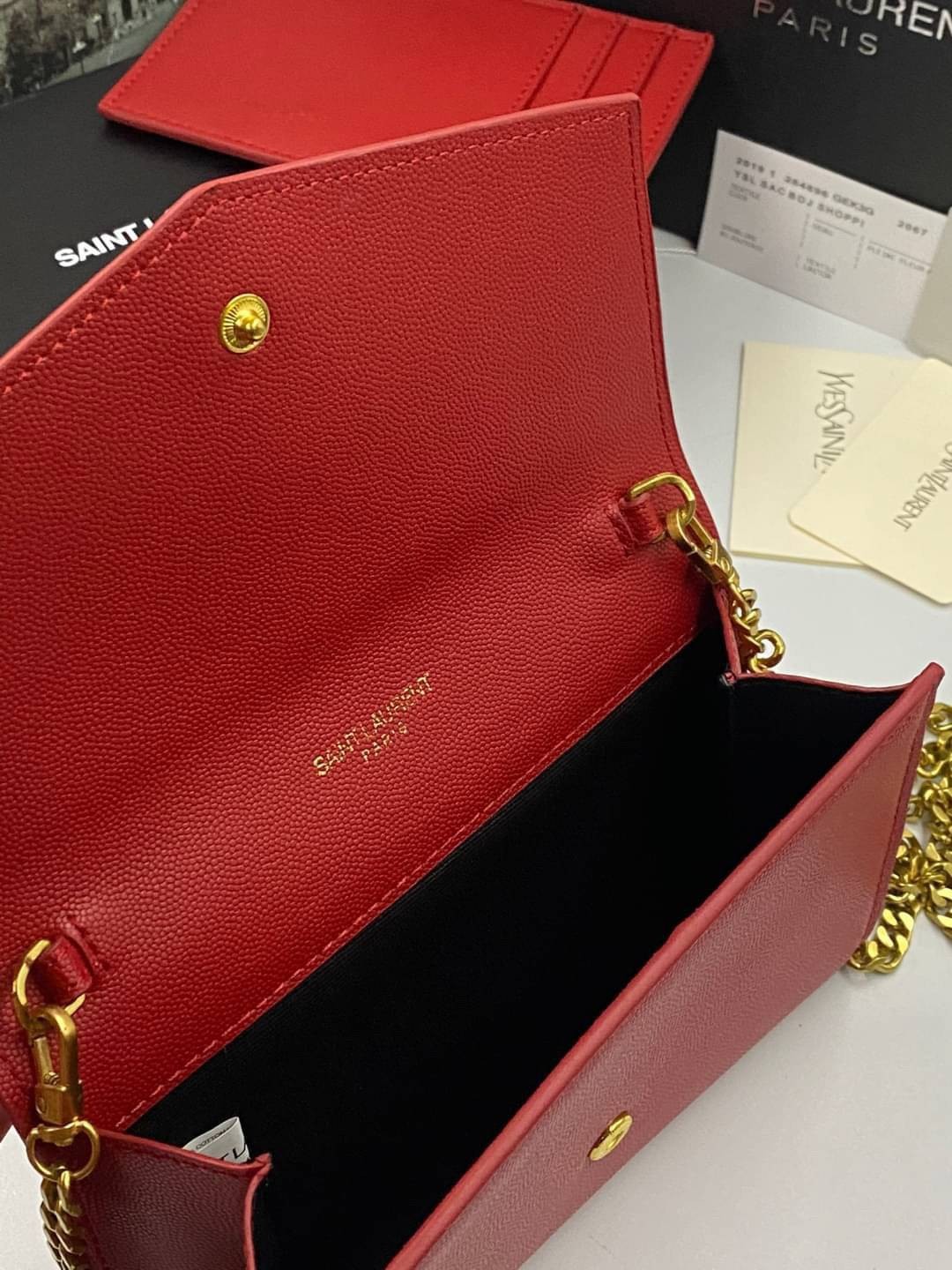 VIP 】หนังแท้ YSL WOC Saint Laurent Envelope Monogram Leather Crossbody Bag หนังคาเวียร์ อะไหล่ทองสุดหรู มาพร้อมใบเล็กใส่บัตรได้ พร้อมส่งที่ไทย