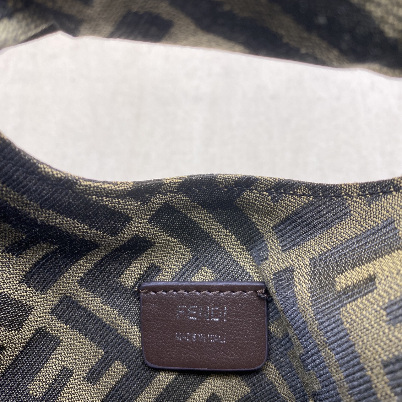 FENDI Shopper Brown FF jacquard bag กระเป๋าทรงช็อปเปอร์ลายโมโนแกรม 🧡 เกรดออริจินอล 1:1 สลับแท้ ใช้งานต่างประเทศได้