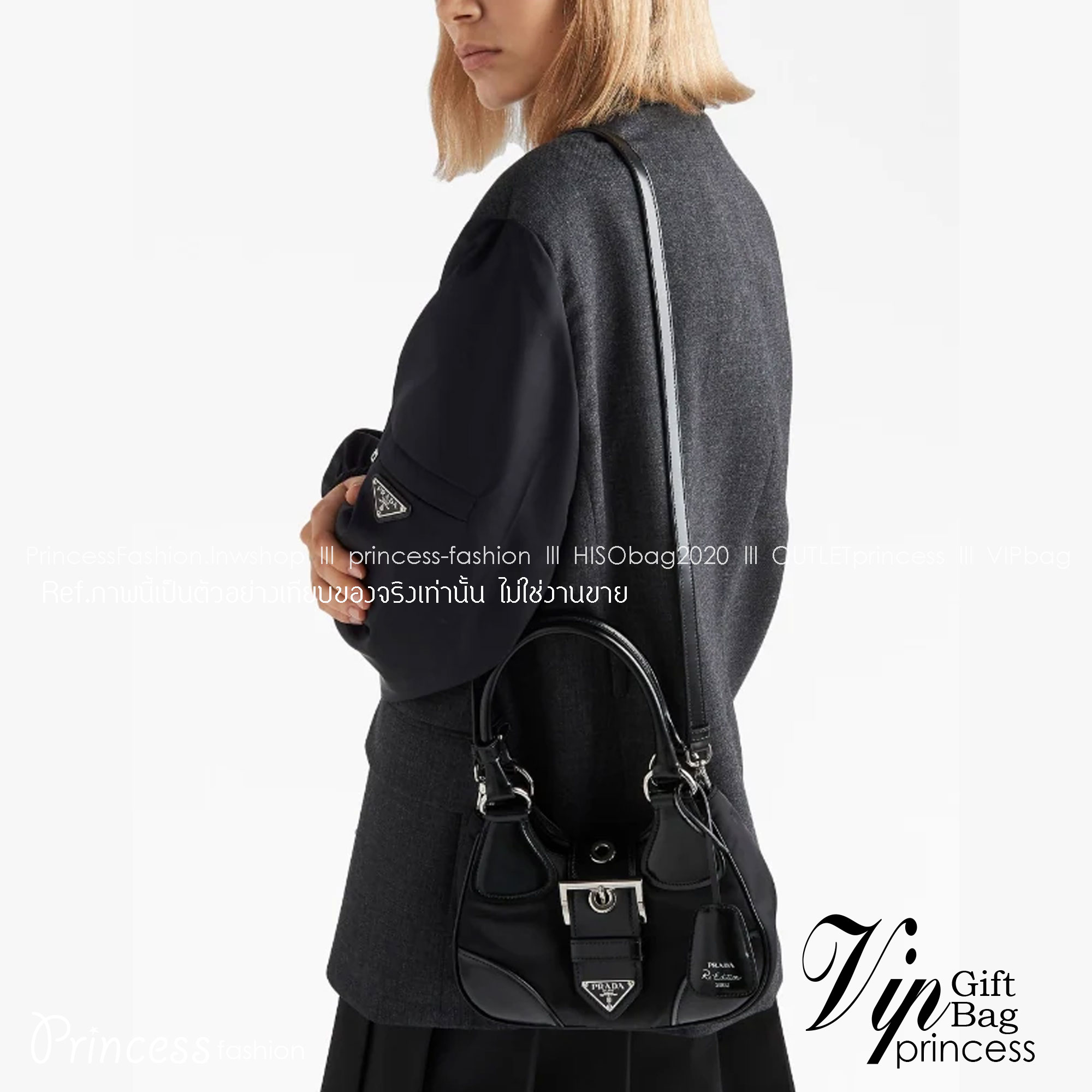 PRADA Moon Re-Nylon and leather bag ใหม่ล่าสุด กับคอลที่ใครๆเห็นก็ต้องรัก ขนาดกำลังน่ารัก ดีไซน์สวยดุ และยังดูแพงได้อีก