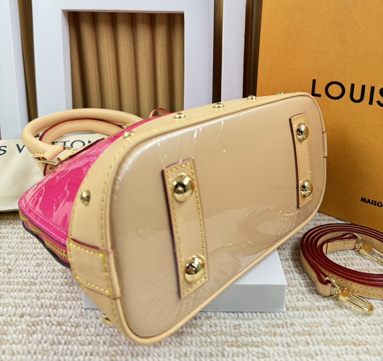LV Alma BB Monogram Vernis Leather New Remix Colorful Chic and Yellow | Sky | Neon Pink กระเป๋าสะพายสีพาสเทล เกรดออริ สลับแท้ 1:1