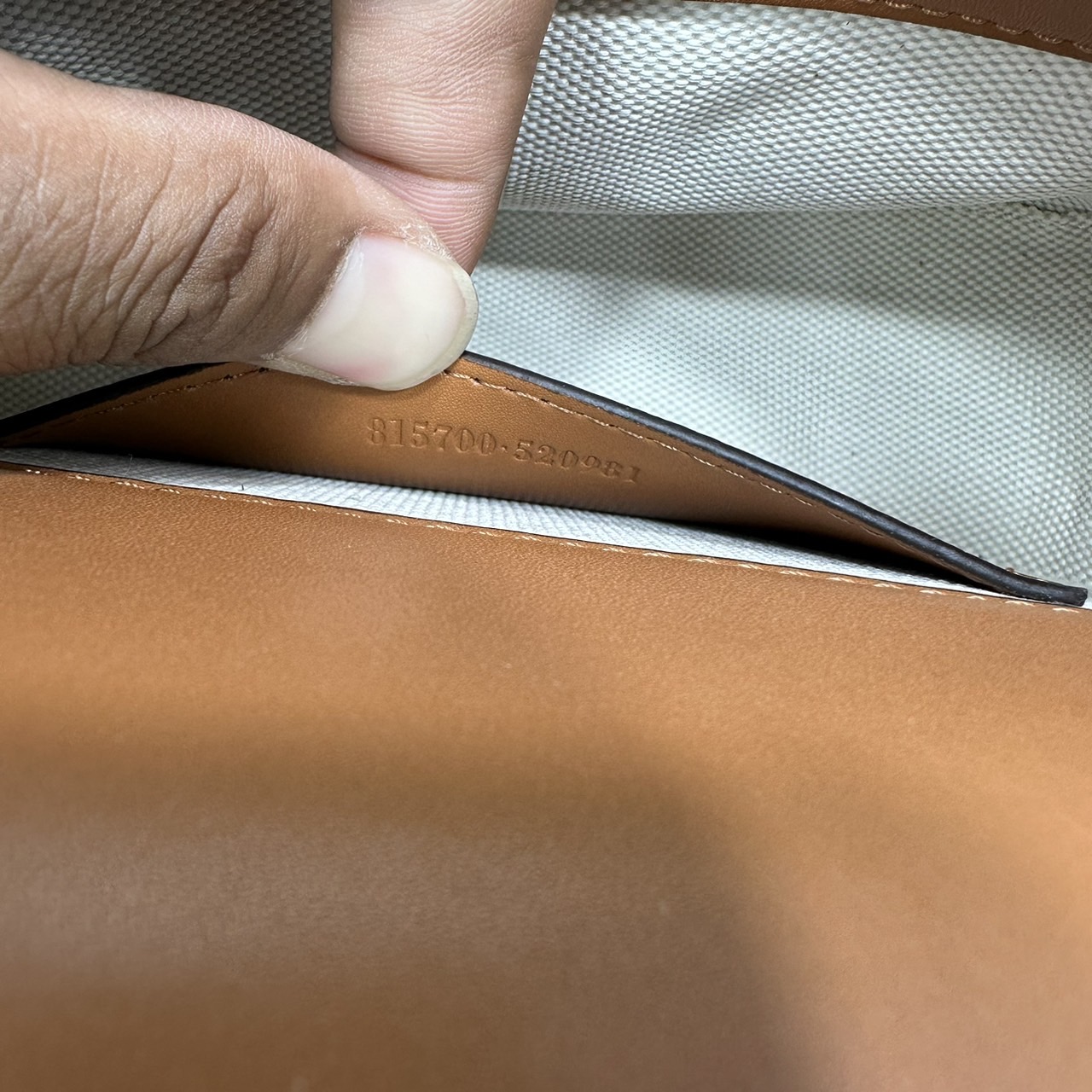 Gucci Blondie mini shoulder bag กระเป๋าสะพายรุ่นใหม่สุดไอคอนนิก ไซส์มินินน่ารักน่าใช้ ดีไซน์วินเทจยุค 70 เป็นความหรูหราที่สามารถใช้งานได้จริง