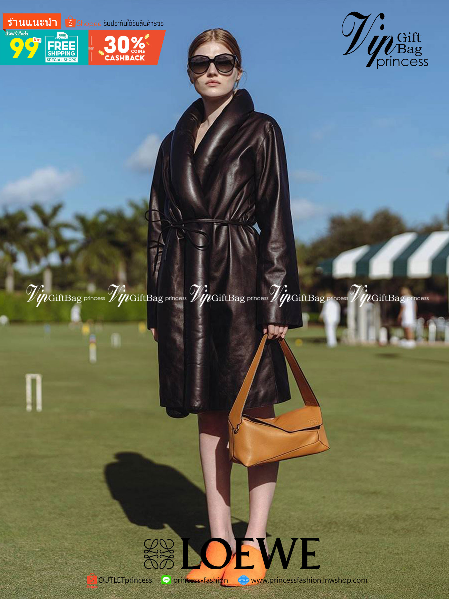 LOEWE PUZZLE HOBO BAG ใหม่ล่าสุด กับแบรนด์ที่มีดีไซน์โดดเด่นเป็นเอกลักษณ์ สวยหรูทุกรุ่นจริงๆ!! กระเป๋าสะพายโฮโบ ทรงสวย สไตล์พัซเซิลคลาสสิค วัสดุหนังวัวฟอกสี นิ่มมือ ฟินมาก!! เปิดใช้งานด้วยซิป ที่ภายในโล่งกว้าง ใส่ของสำคัญได้ครบไม่มีพลาด แบบสบายๆ มาพร้อมสา