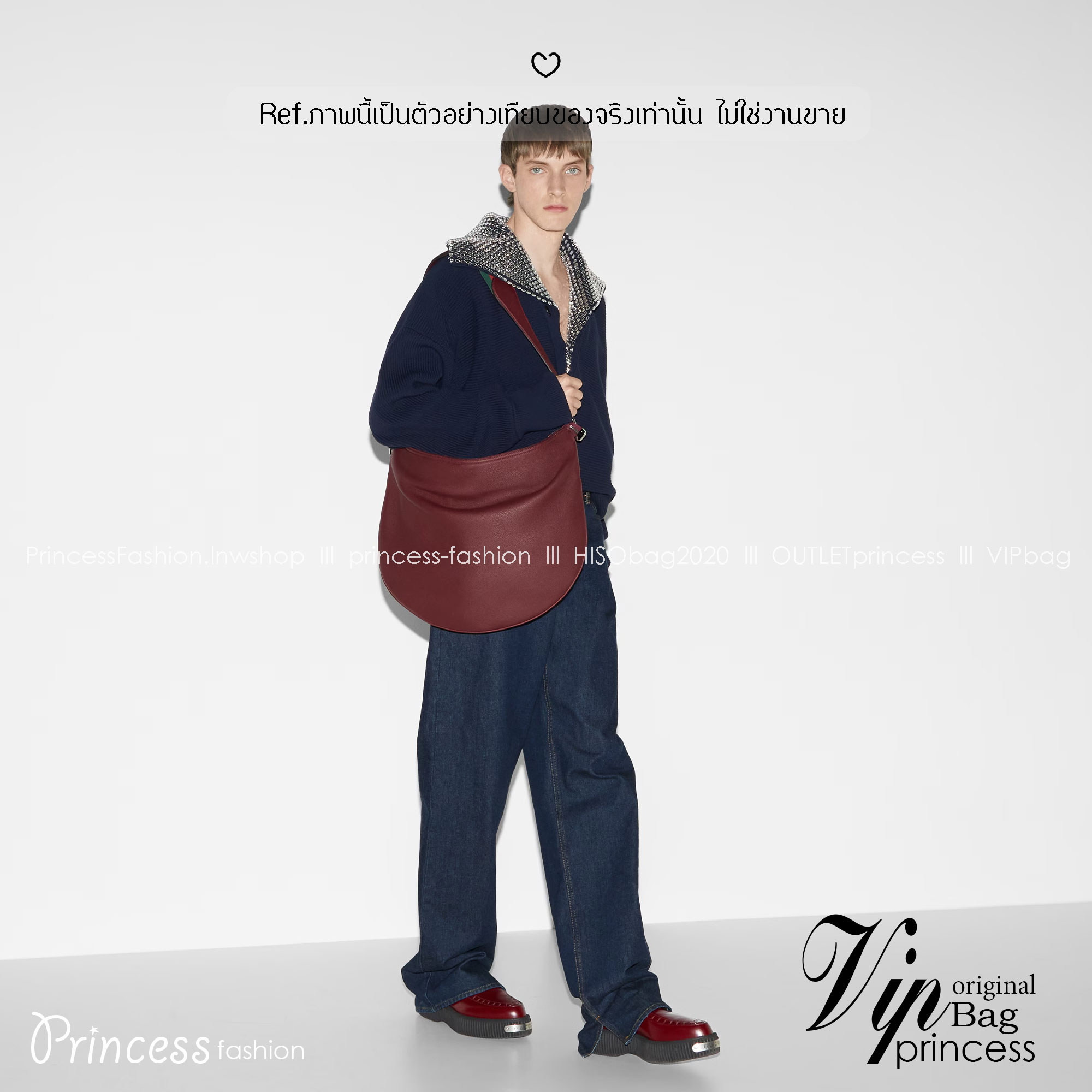 GUCCI B shoulder bag กระเป๋าสะพายไหล่รุ่นใหม่ล่าสุด ใบใหญ่จุของได้เยอะจุใจ เอาใจสายแบกแต่ยังคงความหรูมีสไตส์ในตัว ใช้ได้ทั้งชายหญิง ใบจริงสวยมาก คุ้มค่าที่สุด