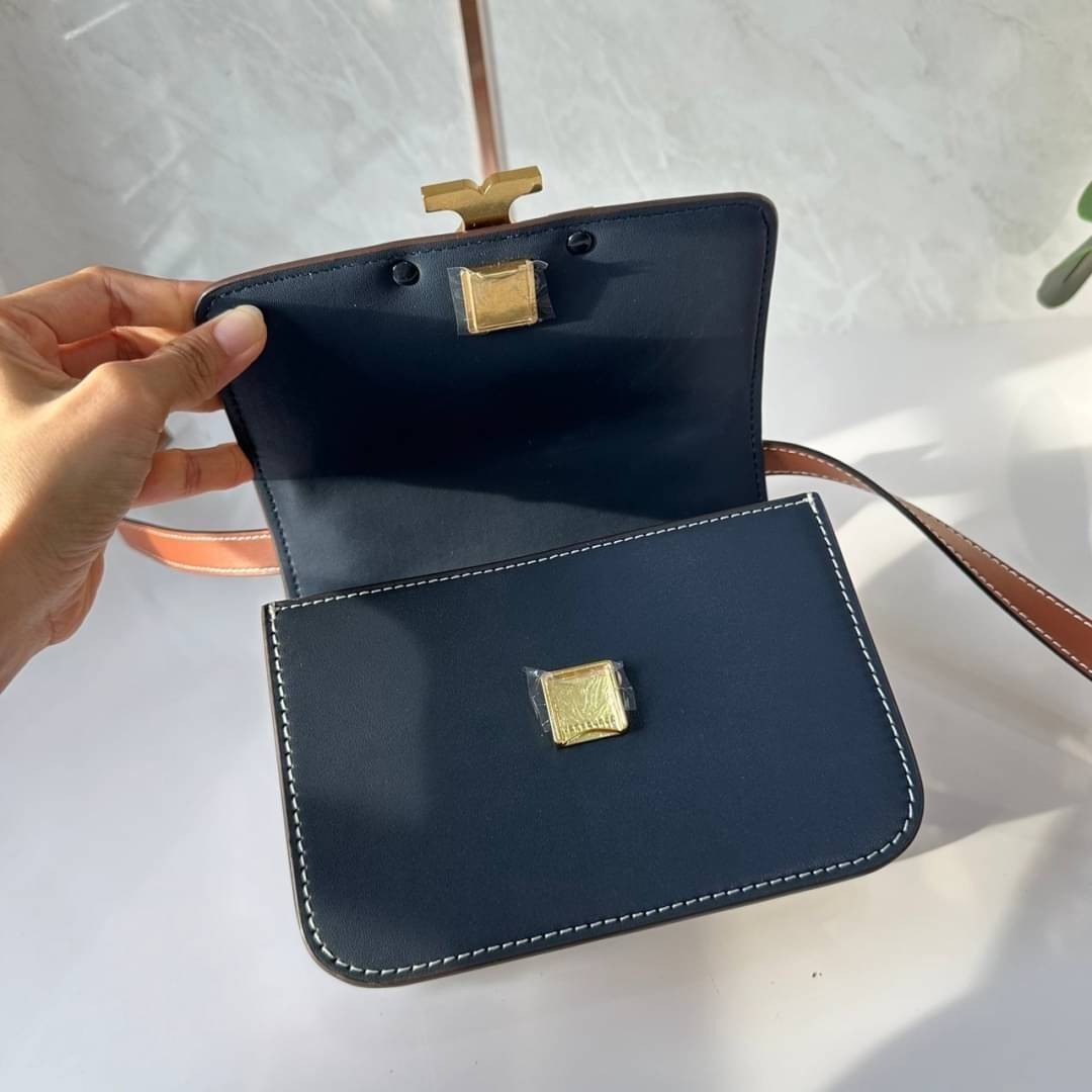 TORY BURCH Eleanor T Monogram Small Convertible Shoulder Bag / Tory Burch Eleanor Classic Jacquard Bag กระเป๋าสะพายดีเทลขอบประณีต