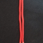 สร้อยข้อมือน้ำเต้าสีขาวด้ายแดง ดูดทรัพย์ เสริมดวงค้าขายค่ะ