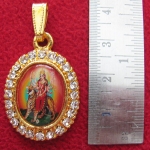 สินค้าหมดค่ะ ล็อกเก็ตพระแม่อุมาเทวีขี่เสือพื้นสีส้ม-ฟ้าล้อมเพชรพร้อมใบคาถาค่ะ