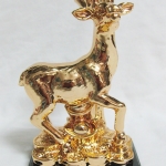 สินค้าหมดค่ะ กวางทองแบบตั้งโต๊ะ เสริมดวงปีจอ ปี2562ค่ะ