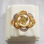 แหวนกังหัน4ใบ รุ่นดอกไม้ เสริมดวงเนื้อทองเหลืองชุบทองประดับเพชรค่ะ