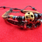 สร้อยข้อมือหนัง สายรูด RN 00069