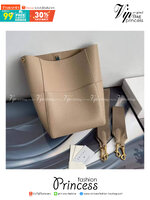 CELINE Sangle Bucket bag in soft grained calfskin / CELINE TOTE BAG พร้อมส่ง กระเป๋าทรงโท้ท ใบใหญ่ ภายในโล่งกว้าง จุของได้เยอะ ใช้งานง่าย ได้ทุกลุค สวยหรู