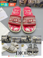 DIOR DWAY SLIDE Toile de Jouy Flowers Embroidered Cotton Dior Sandals รองเท้าแตะที่เป็นเอกลักษณ์ ที่สุดแห่งความหรูหราใช้งานได้ทุกวัน ตัดเย็บจากผ้าฝ้ายปักลาย ประดับด้วยรายละเอียดสวยงาม เสริมส้นยางหนาอย่างดีสวมใส่ง่าย น้ำหนักเบา งานเกรดออริจินอล 1:1 เหมือนท