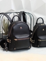 รุ่นใหม่ล่าสุด งานสวยมากๆ การันตีเลย จาก แบรนด์ KEEP รุ่น Duo Sister backpack 🎒 >กระเป๋า หนังวัวแท้ฟอกนาโนเนื้อดี นิ่มมาก ลายหนังชัด ทนทานคะ >น้ำหนักเบา ดีไซด์ ทันสมัย เข้าได้กับทุกชุด >ภายในตัวกระเป๋ามีช่องเก็บของจุกจิก 2 ด้าน กว้าง บุด้