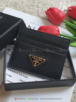 PRADA CARD HOLDER IN BLACK(GWP) 💳 จากพรีเมี่ยมกิ้ฟแบรนด์หรู
