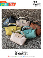 LONGCHAMP LE PLIAGE ORIGINAL Pouch with handle กระเป๋าถือขนาดมินิทรงpouch ให้ความหรูหราจาก Le Pliage (เลอ ปลิยาจ) ในขณะที่ที่ปิดแบบซิปช่วยให้คุณมั่นใจได้