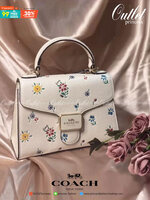 สวยหรู ดูไฮ มากๆคะ💐 COACH PEPPER TOP HANDLE SHOULDER BAG ((C4092//C1325//C1323)) พร้อมส่งที่ไทย รุ่นแนะนำค่ะ! กระเป๋าหิ้วหรือสะพายไหล่ได้ หนังแท้สวยงาม ทรงหรูมากค่ะ เปิดปิดแบบกระดุมแม่เหล็กมีอะไหล่โลโก้แบรนด์เด่นด้านหน้า ภายในสามารถใส่กระเป๋าเงินใ