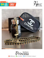CHANEL SET BOX VIP MAKE UP ขวดน้ำ+กระเป๋า เซ็ทมีจำนวนจำกัด! มีประดับติดตัวหรูๆดูไฮ หรือพกพาแบบสะพายขึ้นเครื่องเดินทางได้เลย กับกระติกน้ำขนาดพกพาจาก Chanel วัสดุสแตนเลสอย่างดี สำหรับใส่น้ำ ใส่กาแฟ ตามความชอบเลยค่ะ