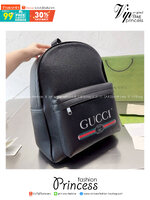 Gucci print leather backpack กระเป๋าเป้สะพายหลัง ปริ๊นลายโลโก้สวยโดดเด่น สีดำคลาสสิก ดีไซน์เอกลักษณ์ รุ่นขายดี ใช้ได้ทั้งหนุ่มๆและสาวๆ