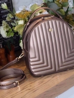 KEEP ' Nadia ' backpack 🎒👟 เป้ หนังแกะสังเคราะห์ สวย หรู ปักลายพิเศษ สามารถสะพายหลัง หรือ สะพายข้างได้ เลิศ !! =>> กระเป๋าทรงสวย งาน handmade เย็บแบบฝีมือต่อฝีมือ เพิ่อให้ได้ใบนี้