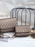 สีมาใหม่ พิเศษ Limited ‘ Metal gun ‘ >> KEEP รุ่น Florence Flat bag ตัวกระเป๋าหนังแกะสังเคราะห์ ลายหนังสวยมากๆคะ นิ่ม-ตึง สุดๆ รุ่นนี้ จะมี 2 ขนาด คือ mini และ classic ไซด์