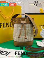 FENDI MON TRESOR MINI BAG รุ่นใหม่ล่าสุด น่ารักมากค่ะ กระเป๋าถือหรือสะพายไหล่ทรงขนมจีบสุดคลาสสิก วัสดุหนังแท้สลับผ้ากำมะหยี่พิมพ์ลายอย่างดี ลวดลายเอกลักษณ์ตามแบบฉบับแบรนด์ สวยหรู ดูแพง คุณนายสุดไปเลยค่า ถือแล้วสวยมากๆ จุของได้กำลังดี ทรงนี้ต้องมีติดตู้ไว้