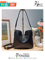 CELINE small camille soft bag มาแรงมาก! กับกระเป๋าที่ตัวแม่ใช้กันเยอะสุดๆ แม่ชมเอย อินฟลูดังๆมีใช้กันครบ ด้วยรูปทรงยอดนิยม