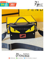 FENDI Baguette Soft Trunk Bag กระเป๋าสะพายทรงกล่อง ไอเท็มสุดเท่ ผสมผสานความทันสมัย รูปทรงกล่องสัดส่วนสวยลงตัว โดดเด่นชวนมอง