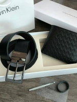 Calvin Klein Leather Belt & Wallet Set เซตสุดคุ้ม จะะมอบเป็นของขวัญหรือใช้เองก็แนะนำเลยค่าา อุปกรณ์ : มาพร้อมถุงกระดาษแบรนด์ + กล่องแบรนด์ + ที่เจาะรูเข็มขัด + ห่วงเข็มขัด