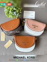 MICHEAL KORS กระเป๋าแบรนด์ดังจาก michael kors กระเป๋าทรงยูสุดชิค งานดี หนังสวยมากก เปิดปิดด้วยกระดุมแม่เหล็ก สายสะพายปรับระดับได้ มาพร้อมกล่อง+การ์ด เลอค่ามากแม่!