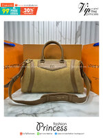 ORI หนังแท้ | LV Biker PM bag กระเป๋าสะพาย ใหม่ล่าสุดเปิดตัวโดดเด่นใน Spring -Summer 2025 ได้แรงบันดาลใจมาจากเสื้อแจ็คเก็ตไบเกอร์สุดไอคอนิก